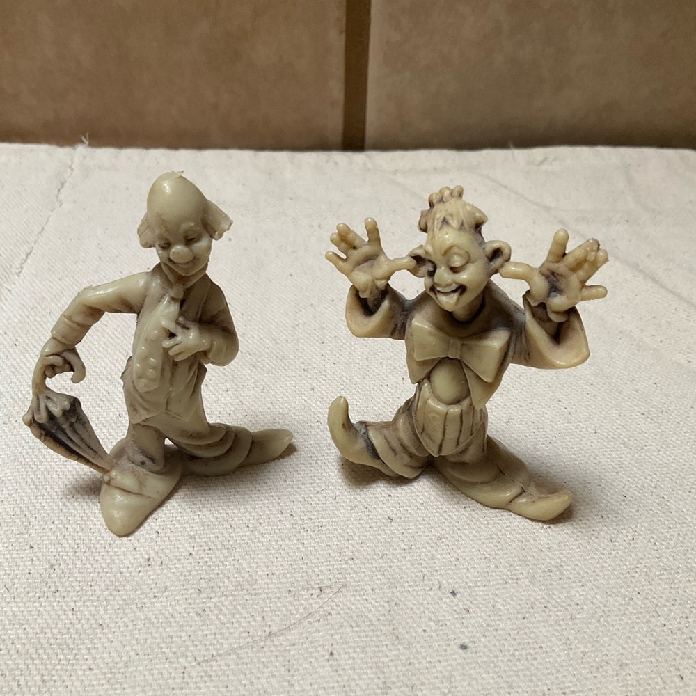 2 Vintage Clown Figurine Set - Cream circus Italy Depose Vintage Clowns